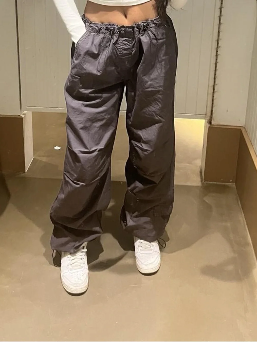 Garage paxton grey parachute cargo pants - Picture 2 of 11
